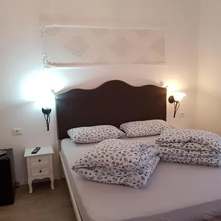 Hotel Garni Tyrol - Adults Only